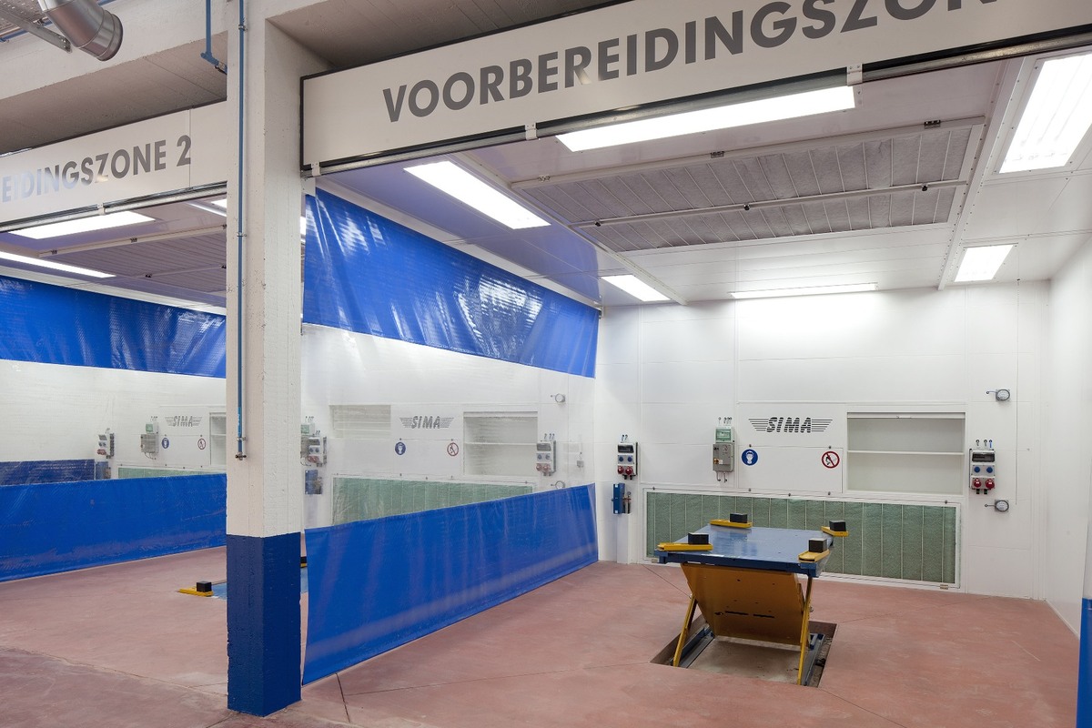 Voorbereidingszone Sima met rolgordijn en Herkules lift