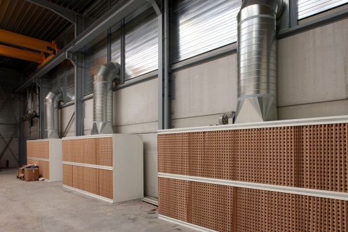 Satis Spray wall